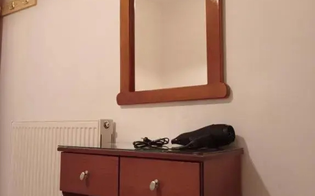 Happy Days Apartment