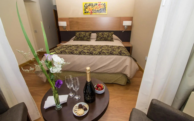 Los Robles Apart & Spa