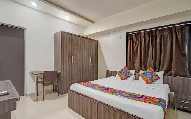 Fabhotel Royal Inn I