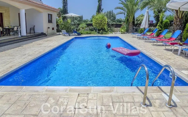 Marlin Beach Front Luxury Villa - 4 Bedrooms