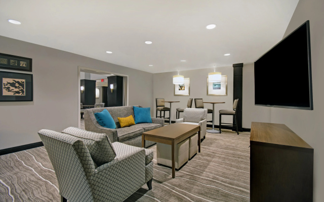 Staybridge Suites Sterling Heights - Detroit by IHG