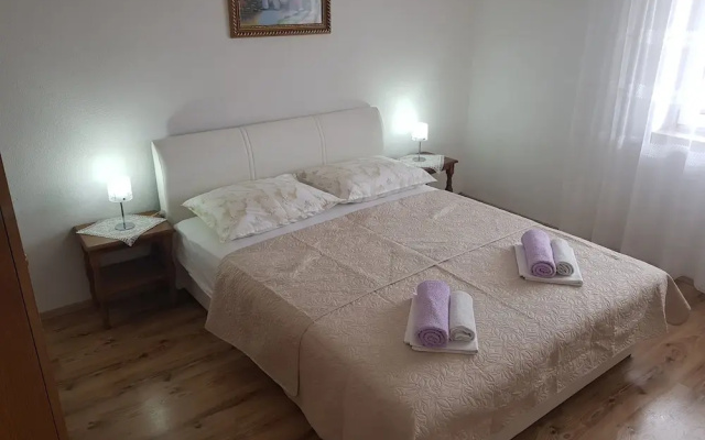 Apartment Tomljanovic