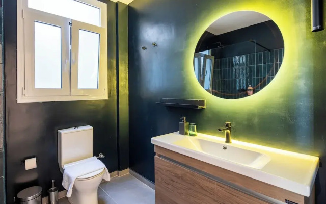 Spark 2-Bedroom Apartment in Athens