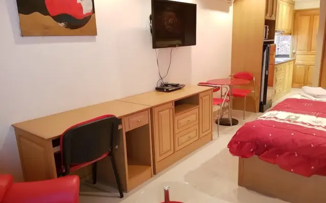 Jomtien Beach Condominium 5th Floor Modern Studio Apartment Pattaya