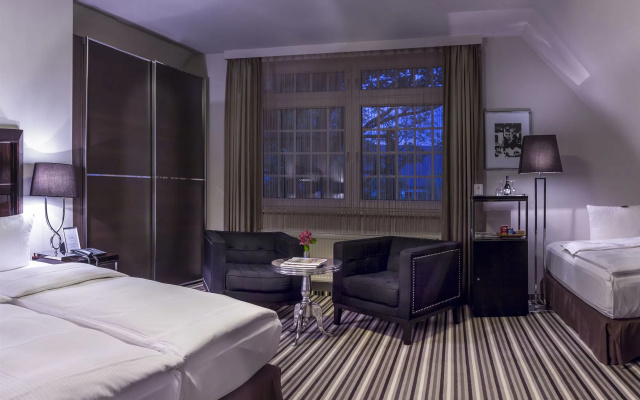 Boutique Hotel Poppenbütteler Hof
