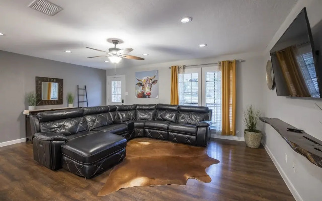 Tonkawa Terrace 4 Bedroom Home