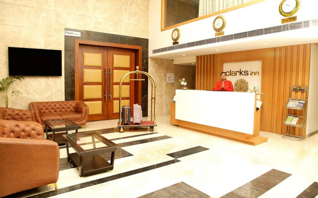 Clarks Inn Aligarh