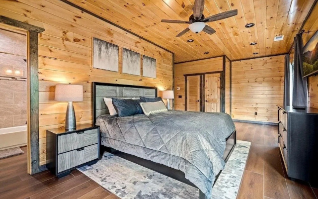 Moonlight Ridge 2 Bedroom Cabin