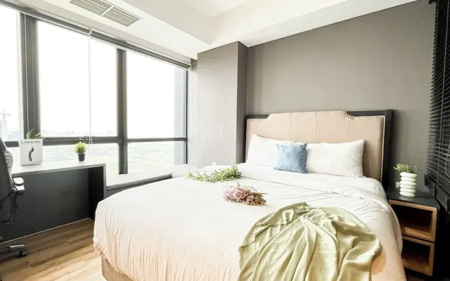 Urban Industrial Touch 1Br Apartment At The Smith Alam Sutera