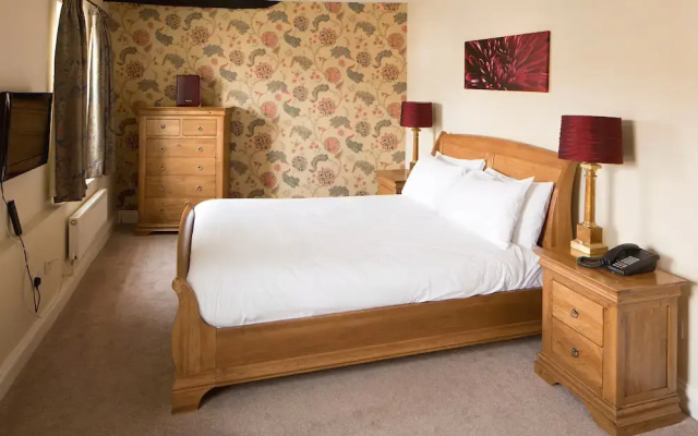The Thomas Paine Hotel