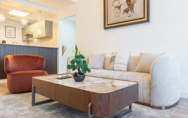 Cozy 1BR Gem in Marina With City Views
