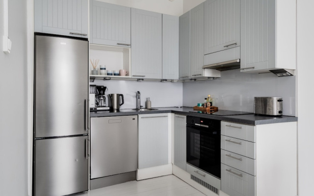 Premium Sea View & Historic Apartment
