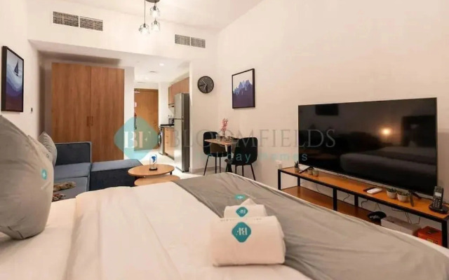 Bloomfields Furnished STU in Oasis M