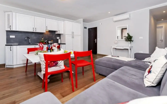 Nel Centro City Apartment