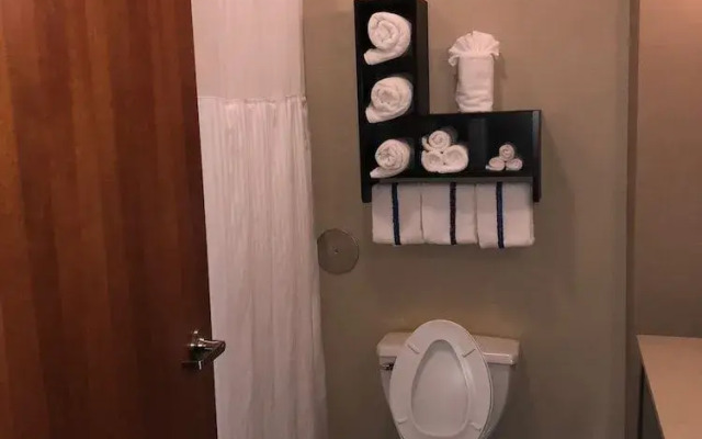 Country View Inn & Suites