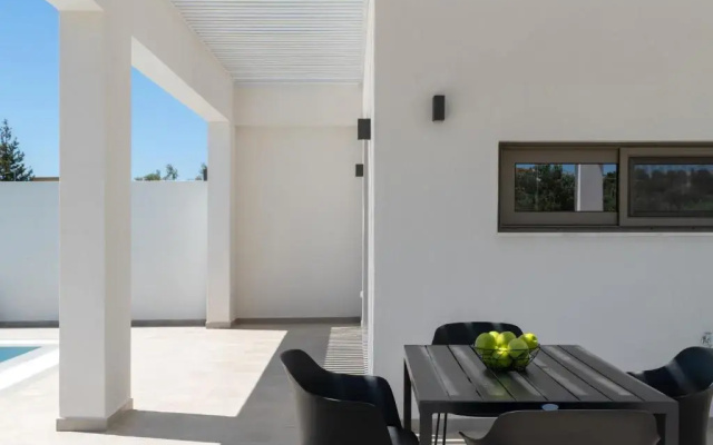 Armonia Suites
