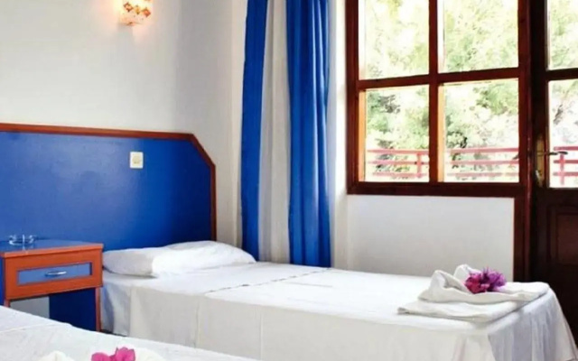 Dilhan Hotel