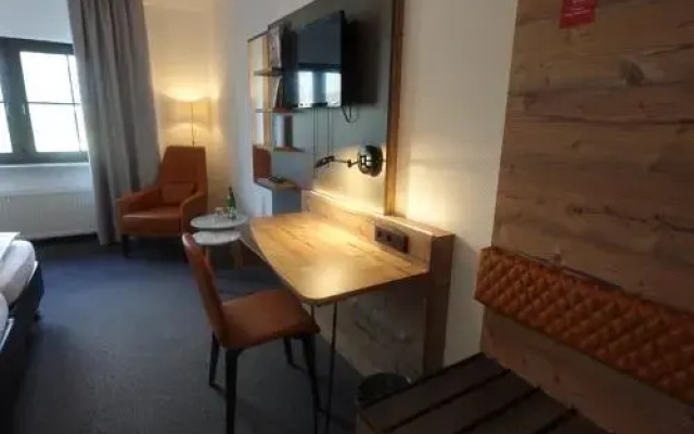 Hotel & Weinhaus Zum Schwarzen Bären