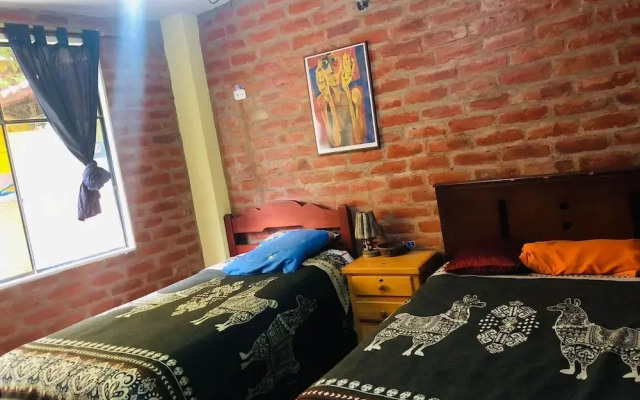 Hotel La Casa Amarilla City