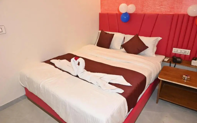 Hotel Avadh Palace