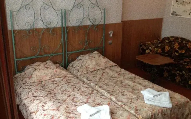 Astra Family Hotel