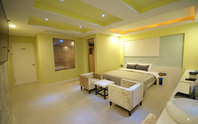 Ava Hotel Songjeong