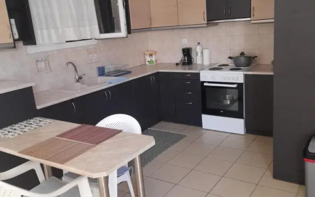 Apartment Mitrou 2