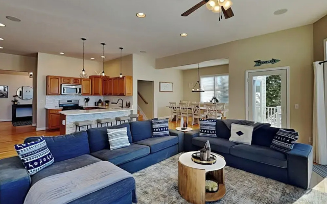 Dacha Verde by Taylor Made Deep Creek
