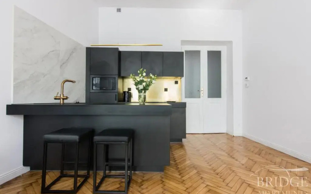 Bridge Apartments