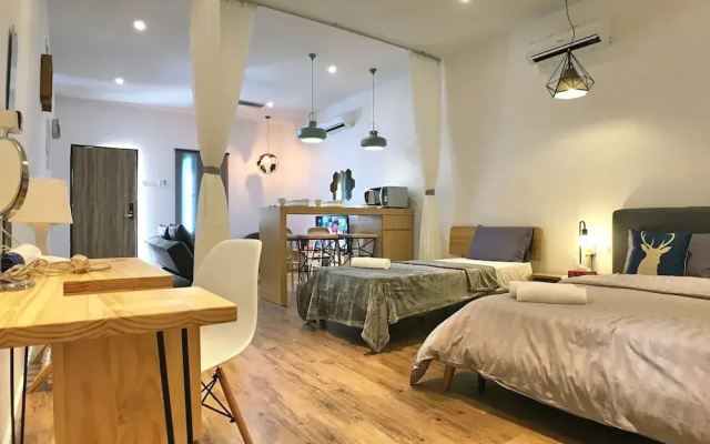 iBook 5 - Scandinavian Suites Room