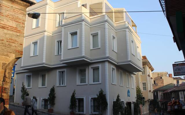 Отель Sultanahmet Cesme вид на фасад