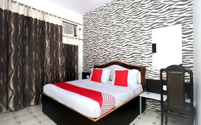 Hotel Golden Inn By OYO Rooms