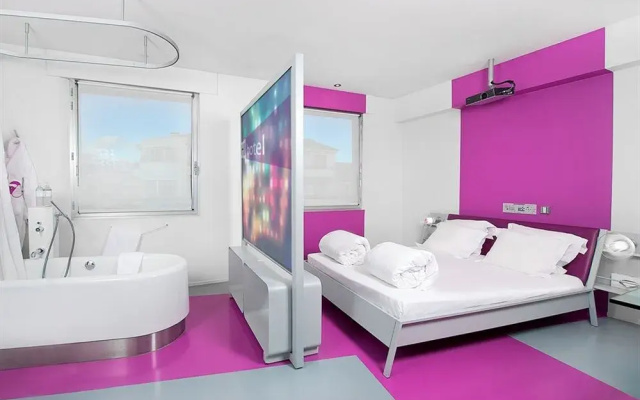 Hi Hôtel