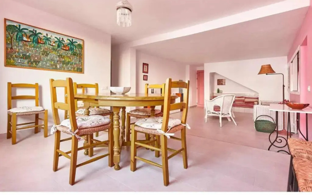 Precioso apartamento en la Muralla Roja - 0221