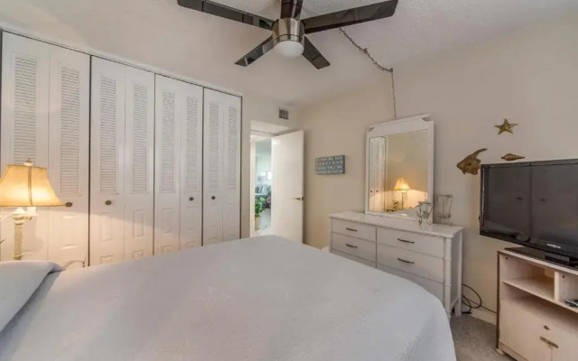 516 Madeira Norte Condo