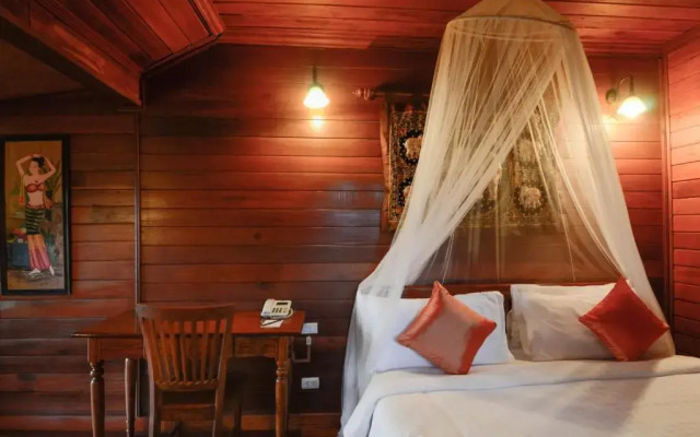 The Imperial River House Resort