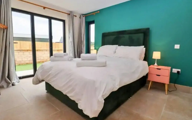 Holiday Home in Cotswolds With Hot Tub