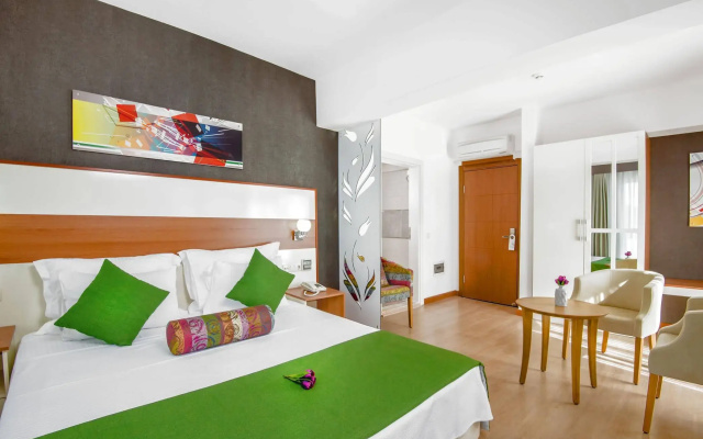 Ege Tulip Cesme