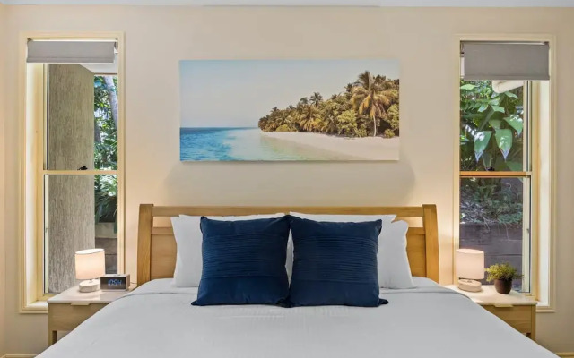 Spacious 4-bed Family Retreat With Pool