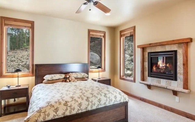 Granite Peaks Villa