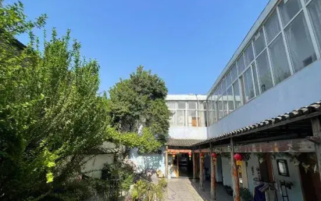 Jiaozuo Junziju Hotel