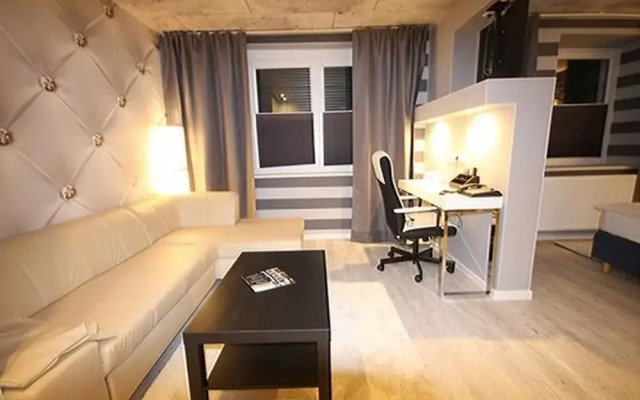 SL'otel - Budget