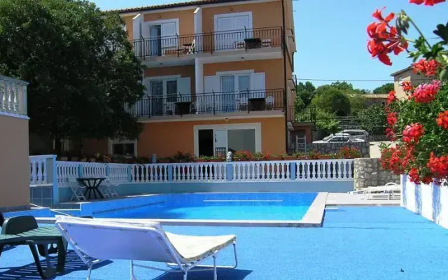 Apartments Trsina