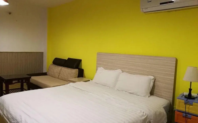 Merry Hotel