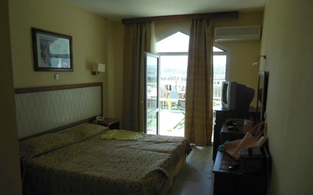 Tenda Hotel