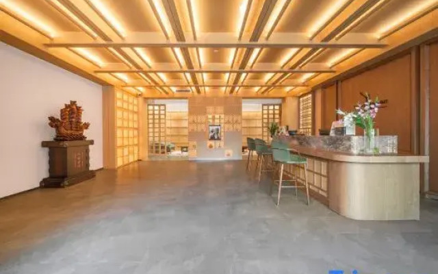 Yougu Zhilan Resort Hotel