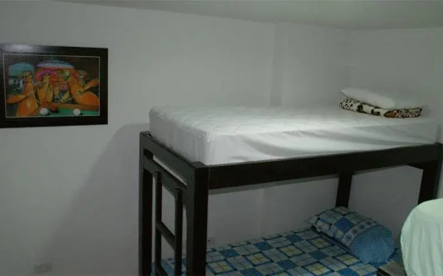 Hostal El Hangar 65