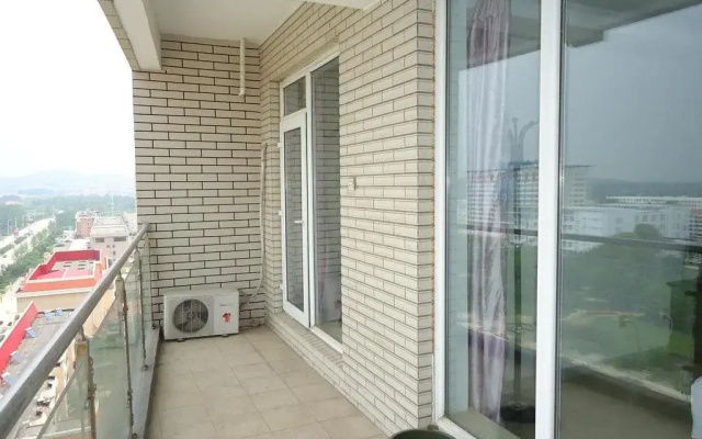 Yilanlou Inn With Garden View