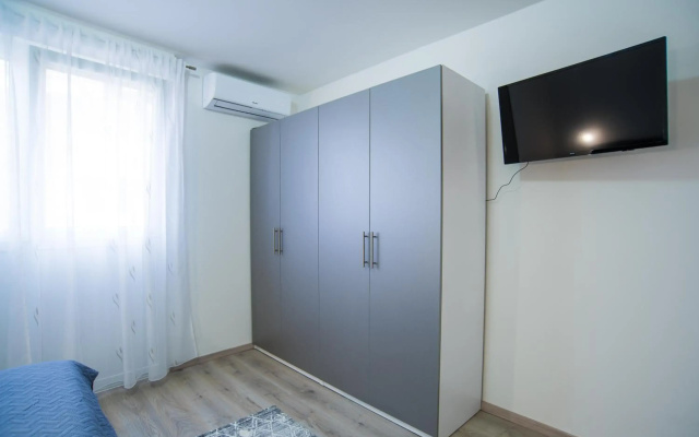 Too Sweet Apartment 1