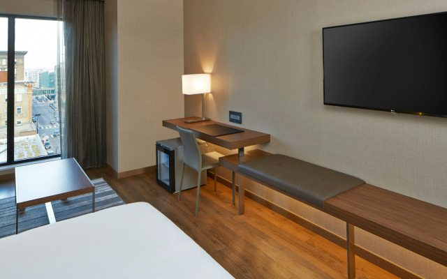 AC Hotel by Marriott Minneapolis Downtown